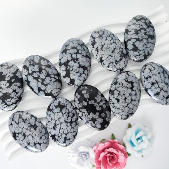 Snowflake Obsidian Palm Stone - Picture 1 of 9